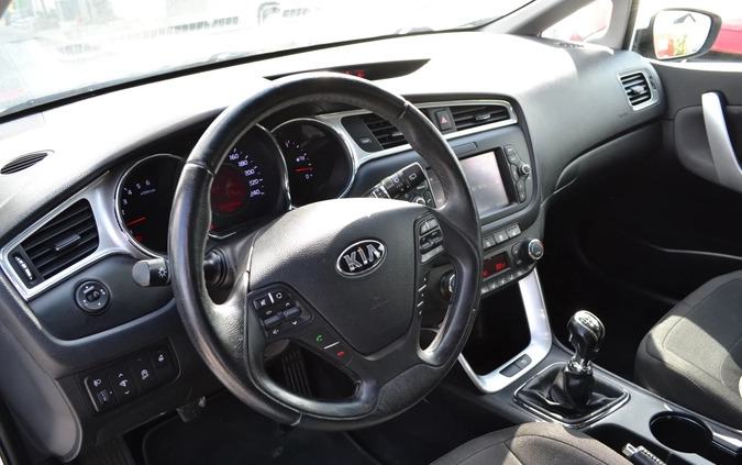 Kia Ceed cena 39900 przebieg: 180964, rok produkcji 2015 z Kałuszyn małe 704